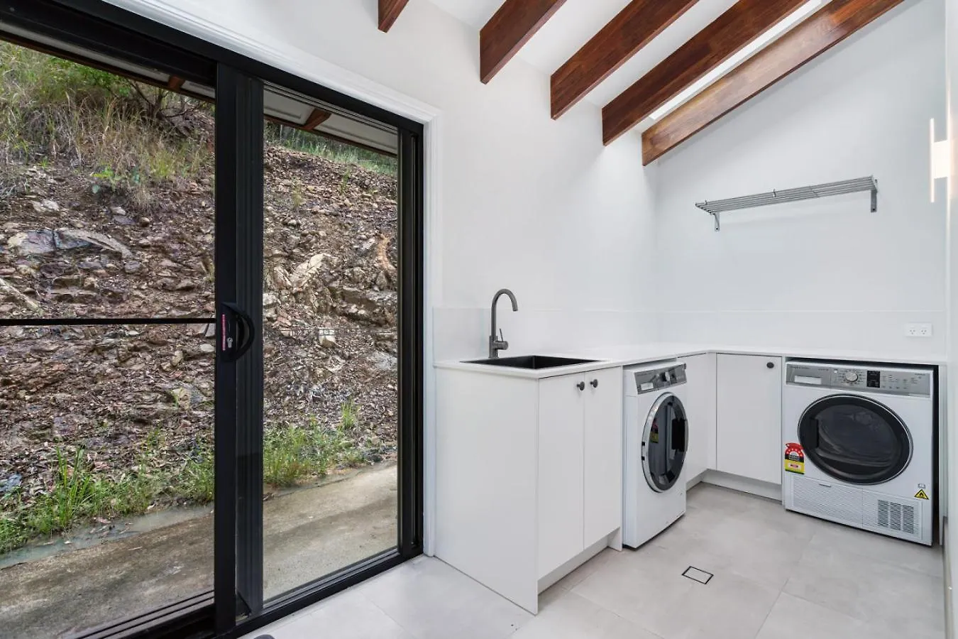 The Valley Hideaway Luxury Retreat Tallebudgera Australia
