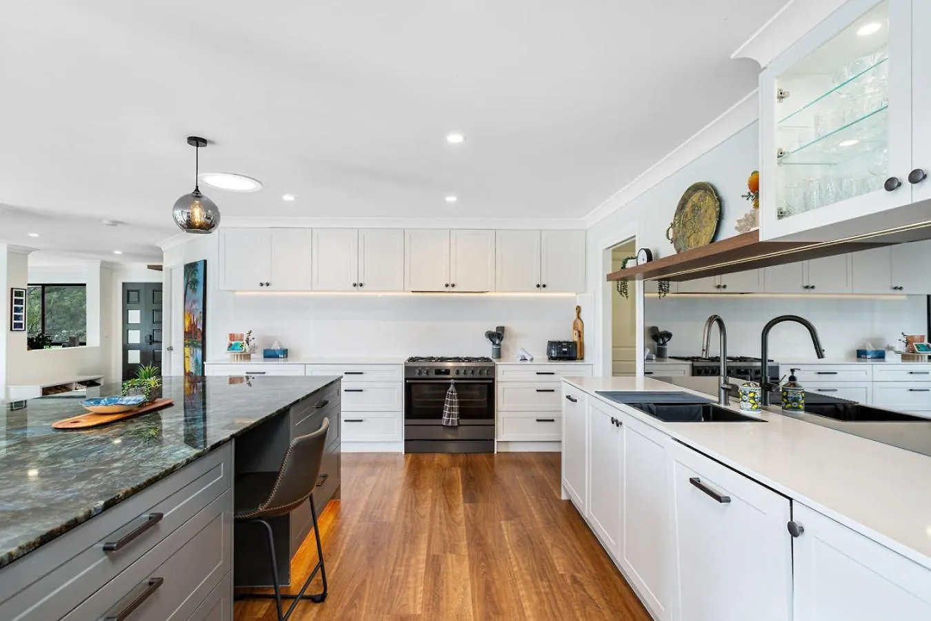 The Valley Hideaway Luxury Retreat Tallebudgera Holiday home