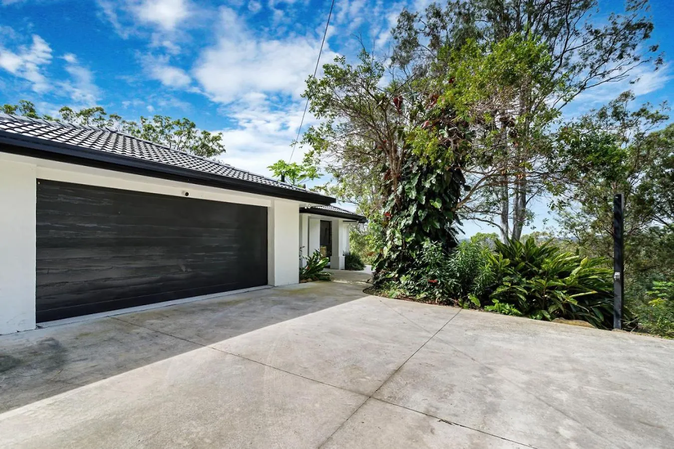 The Valley Hideaway Luxury Retreat Tallebudgera Holiday home