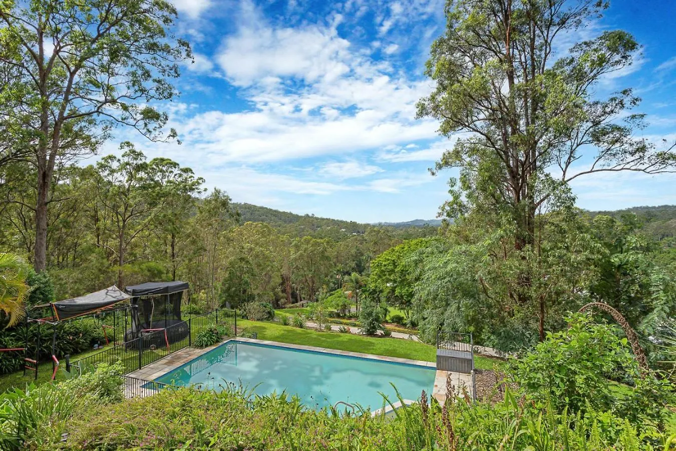 The Valley Hideaway Luxury Retreat Tallebudgera 0*,  Australia