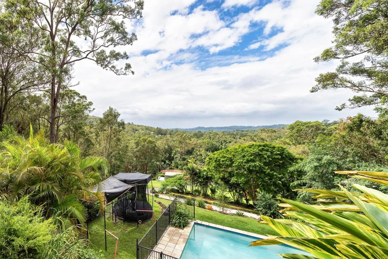The Valley Hideaway Luxury Retreat Tallebudgera